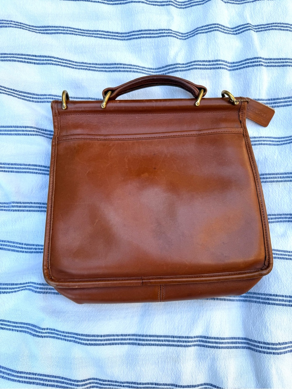 Vintage Coach British Tan Willis Bag - Picture 3 of 11